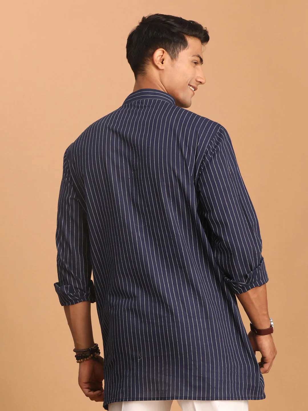 SHVAAS By VASTRAMAY Men's Navy Blue Striped Cotton Short Kurta